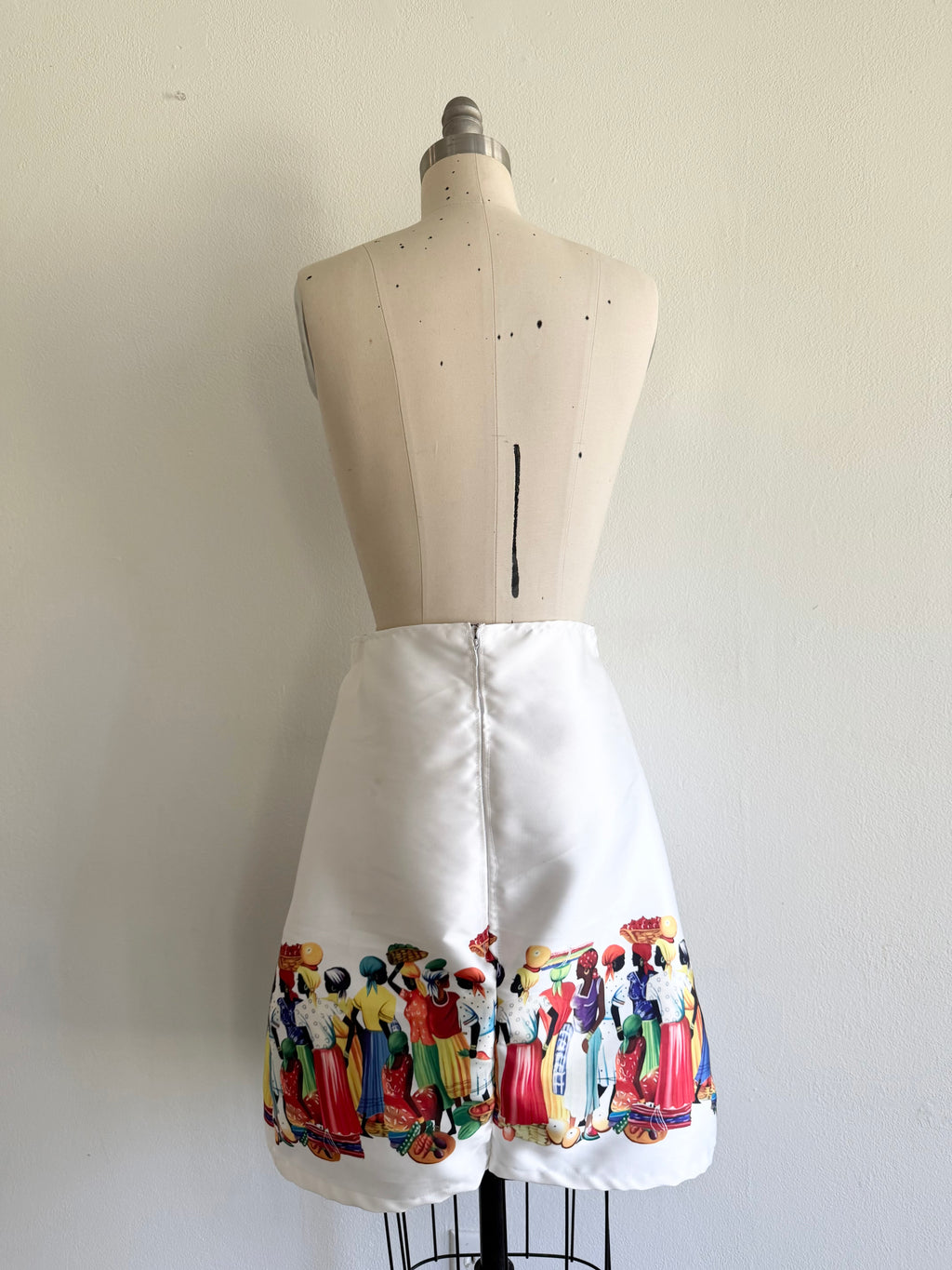 Women's Modern A-Line Skirt: African Colorful Graphic Print on White Twill